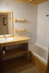 Salles de bains rez-de-chaussée