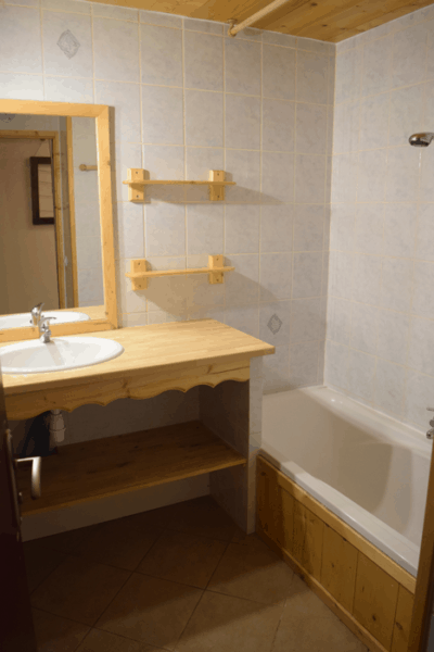 Salles de bains rez-de-chaussée