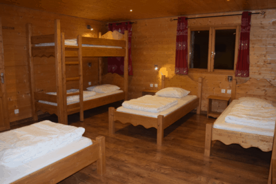 Grande chambre enfants appartement le Caribou 10 personnes