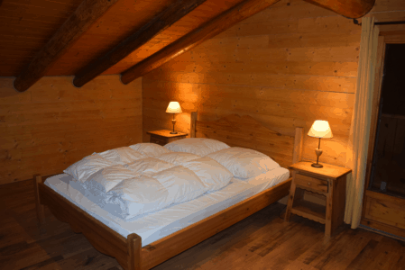 Chambre sous charpente Caribou 10 personnes